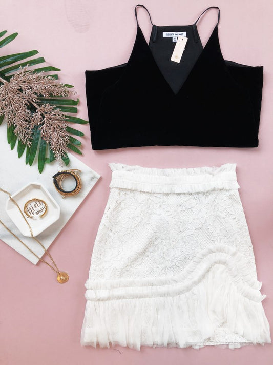 Plush Perfection: the Velvet Bandwagon
