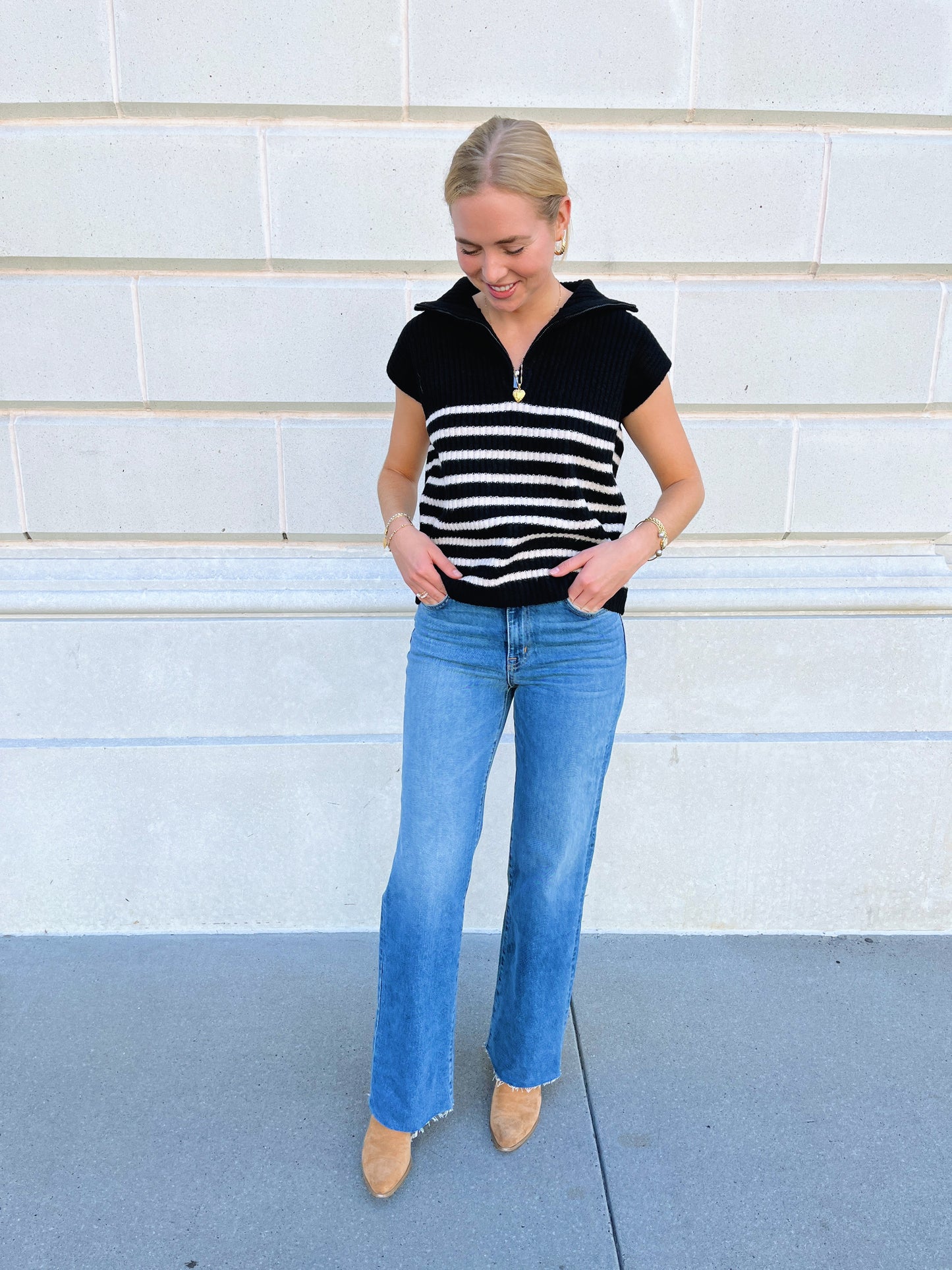 Black stripe sleeveless sweater